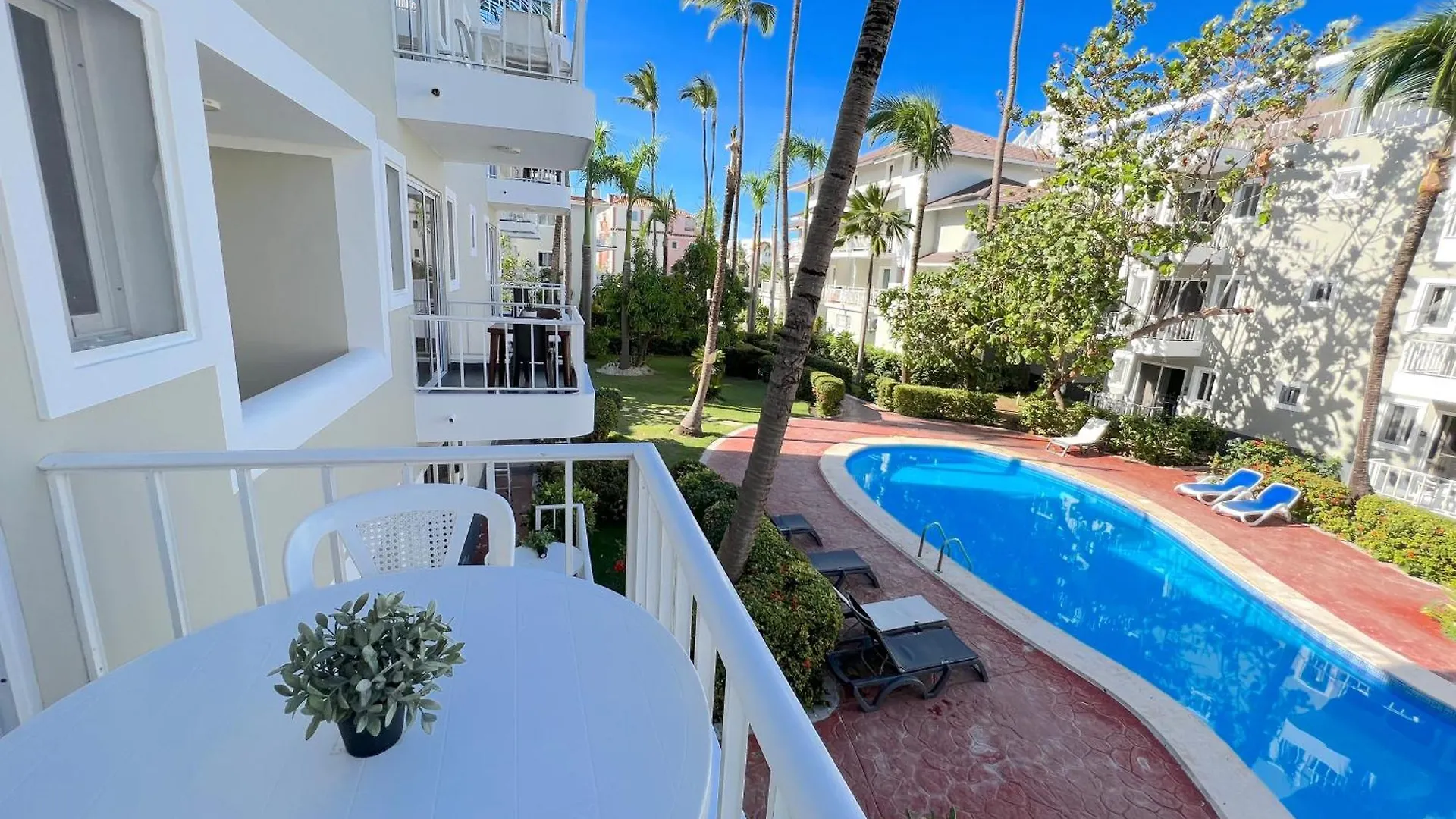 Sol Caribe Suites - Playa Los Corales - Beach Club, Wifi, Swimming Pool Punta Cana