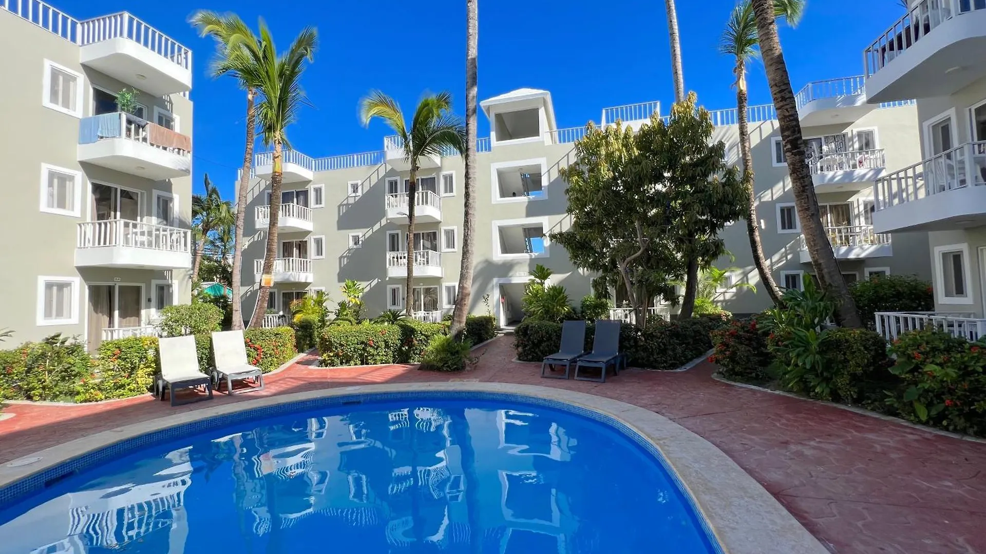 Hotel Sol Caribe Suites - Playa Los Corales - Beach Club, Wifi, Swimming Pool Punta Cana