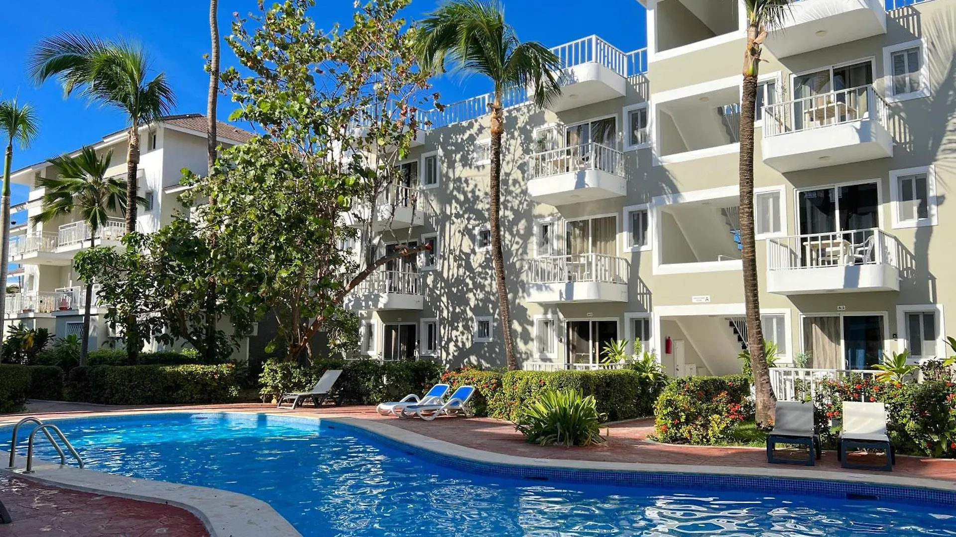 Sol Caribe Suites - Playa Los Corales - Beach Club, Wifi, Swimming Pool Punta Cana Hotel