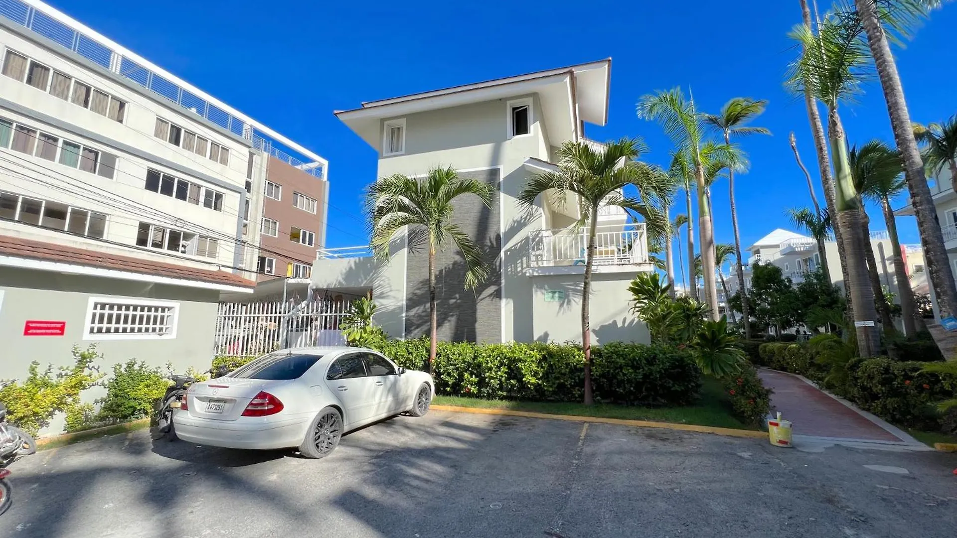 Sol Caribe Suites - Playa Los Corales - Beach Club, Wifi, Swimming Pool Punta Cana 5*,