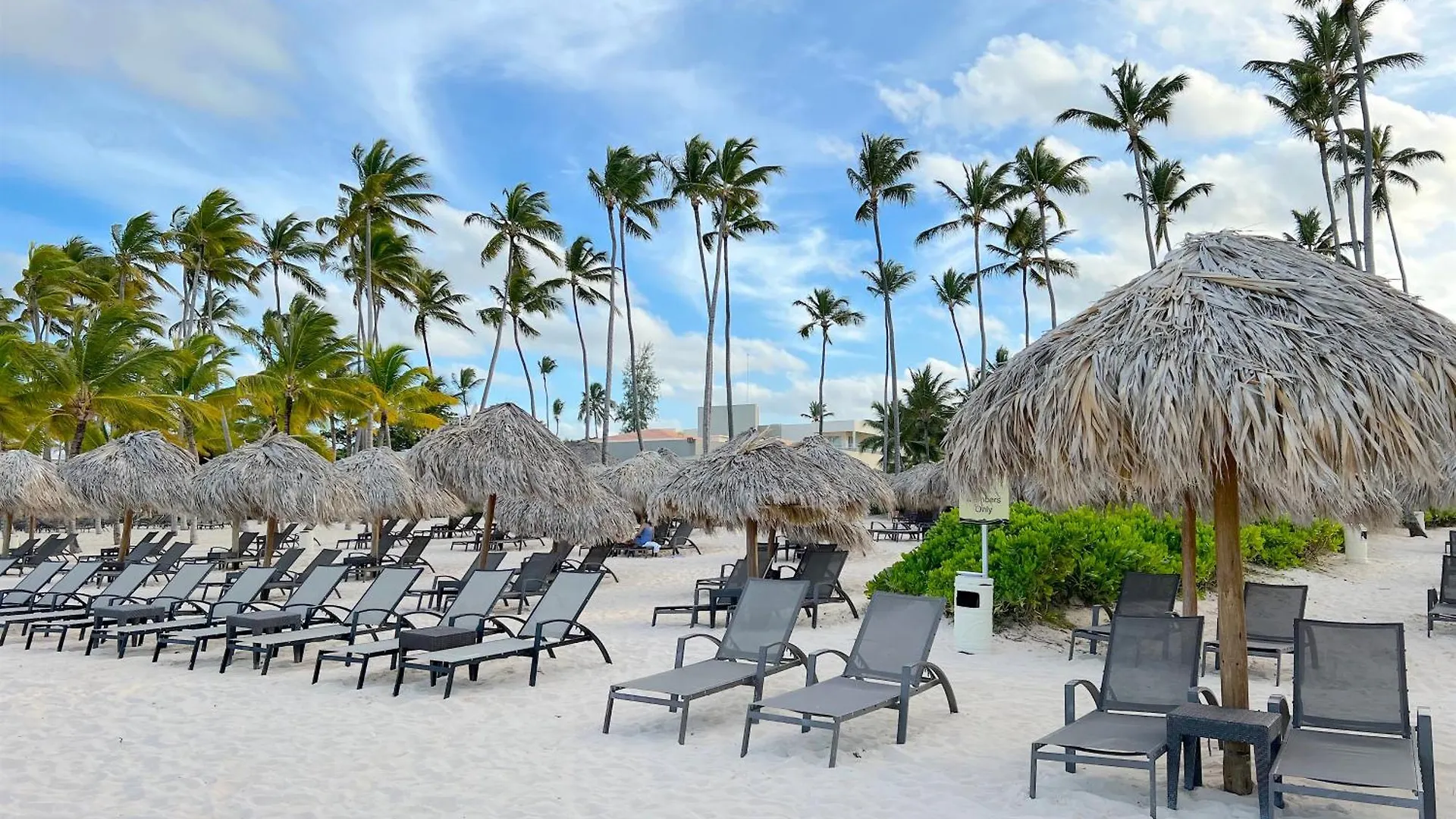 Sol Caribe Suites - Playa Los Corales - Beach Club, Wifi, Swimming Pool Punta Cana Hotel